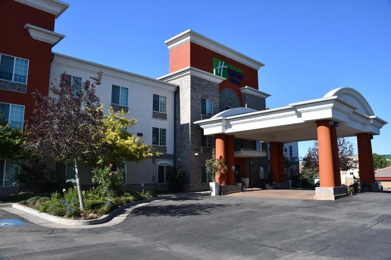 Holiday Inn Express Hotel & Suites Evanston By Ihg Екстериор снимка