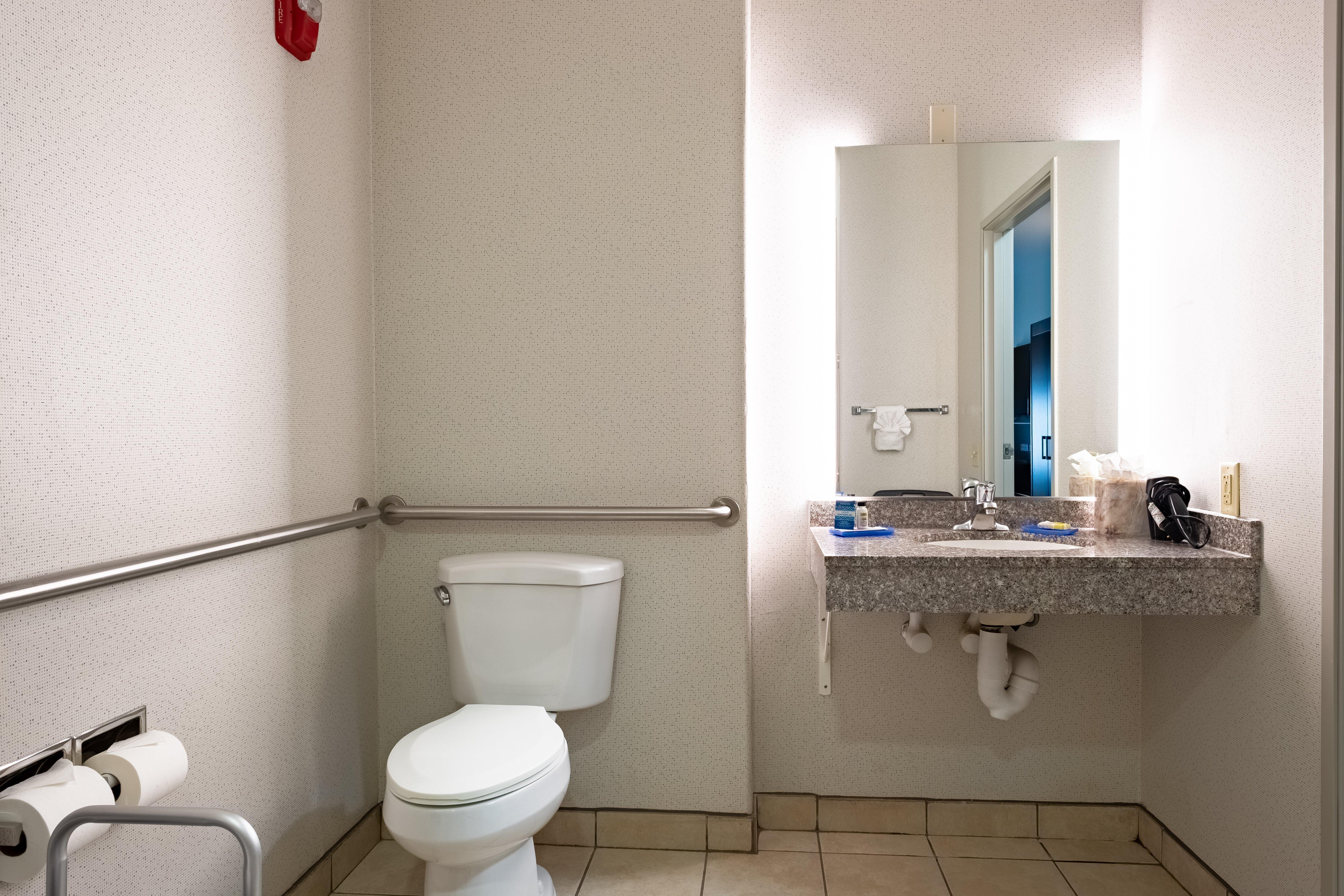 Holiday Inn Express Hotel & Suites Evanston By Ihg Екстериор снимка