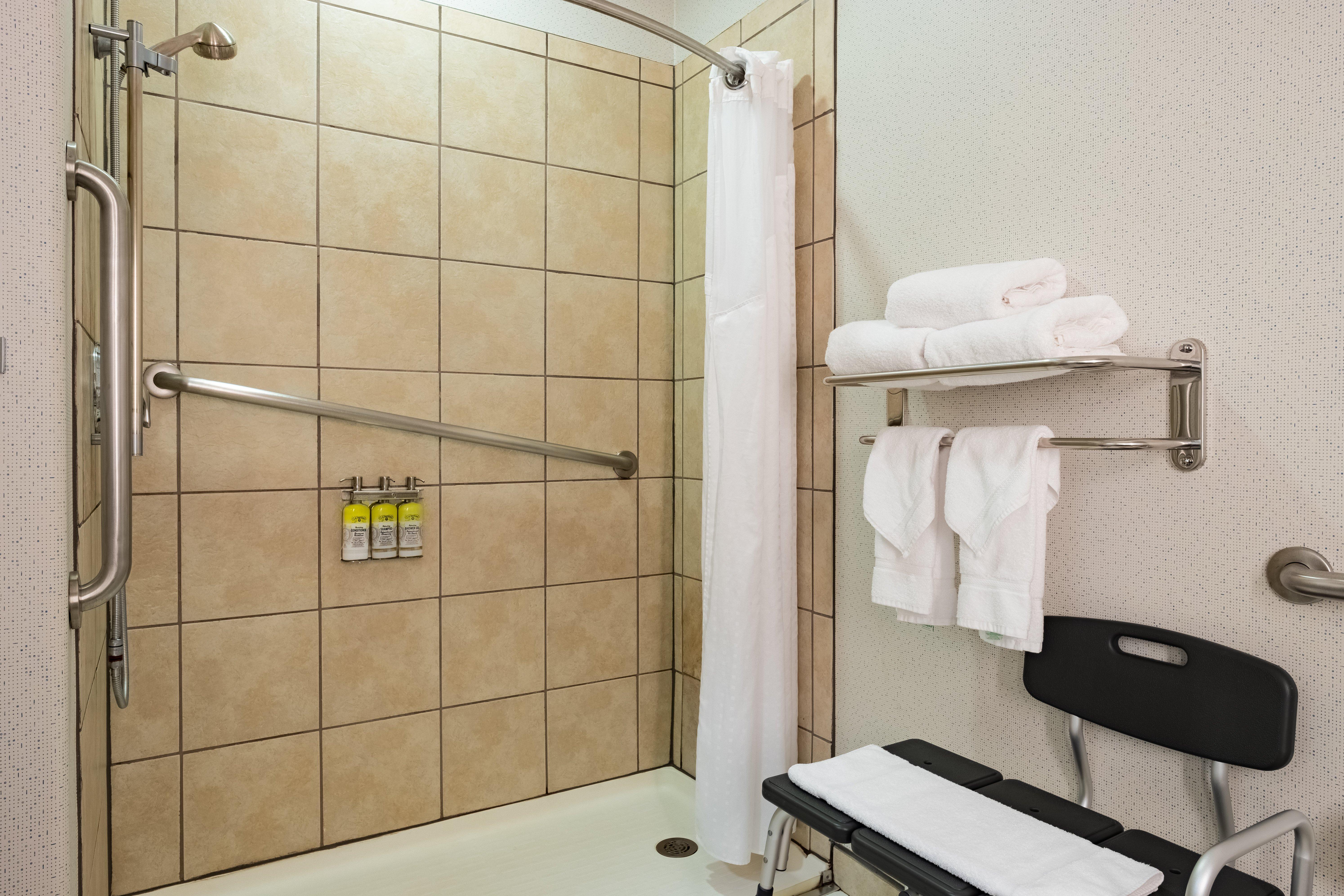 Holiday Inn Express Hotel & Suites Evanston By Ihg Екстериор снимка