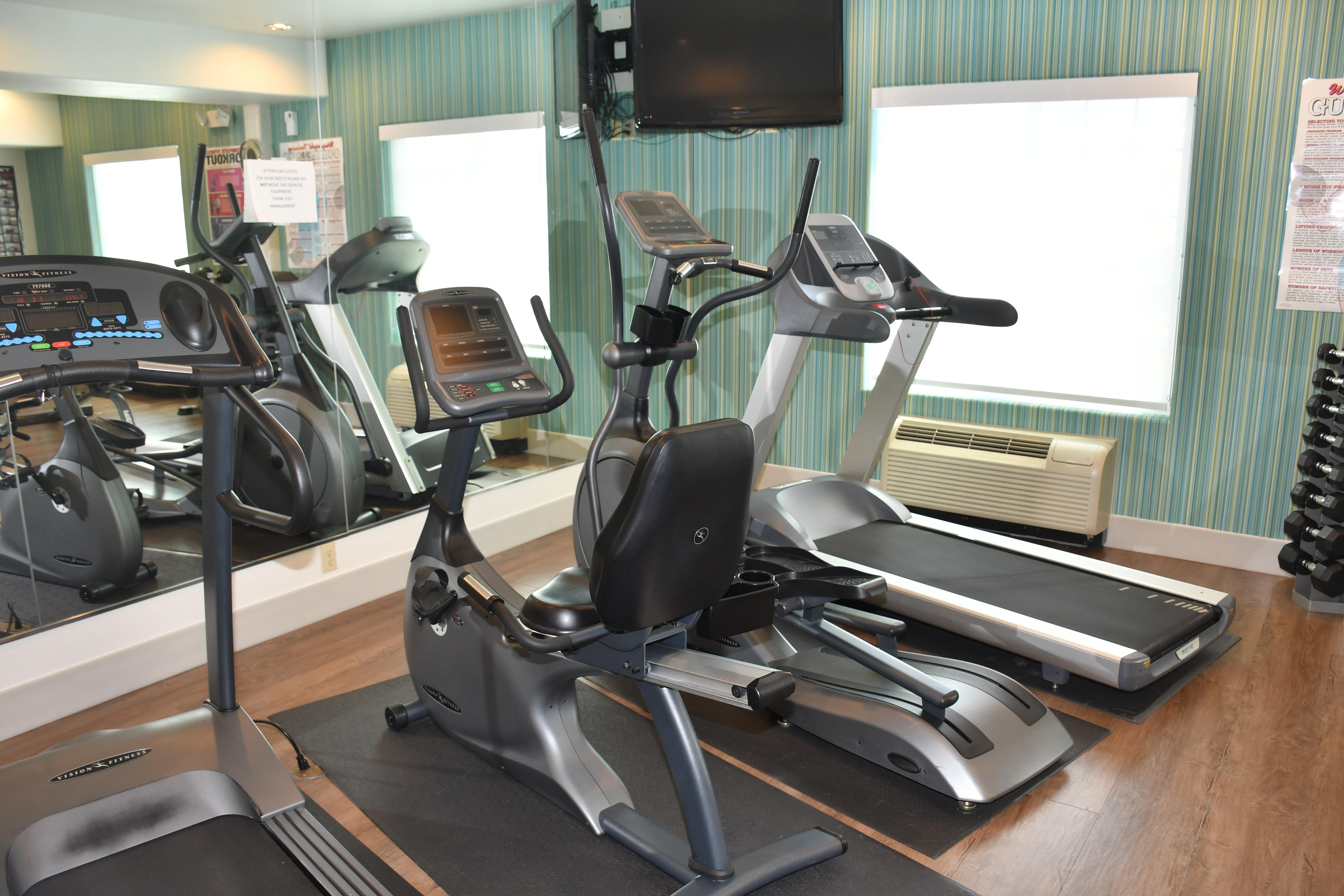 Holiday Inn Express Hotel & Suites Evanston By Ihg Екстериор снимка