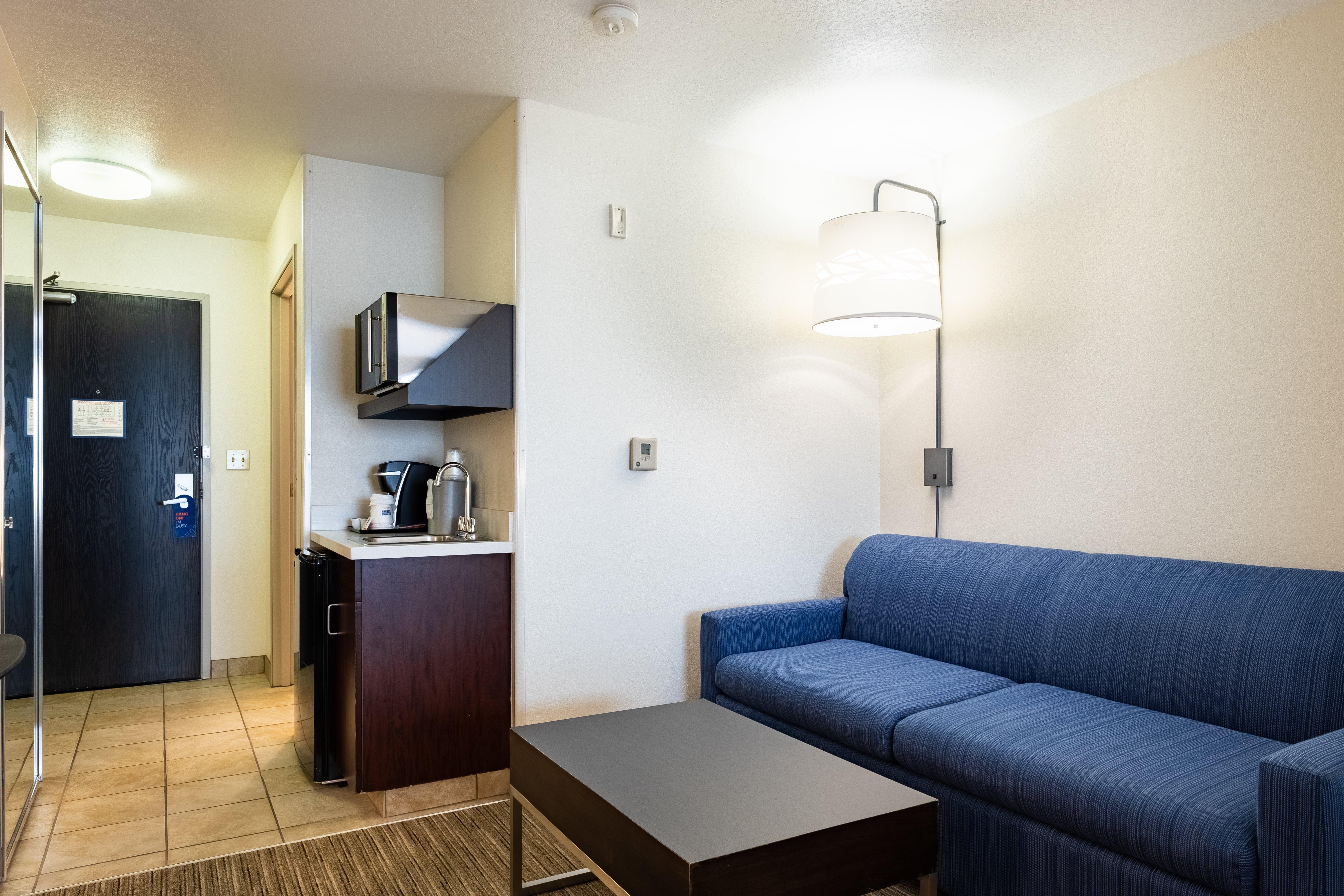 Holiday Inn Express Hotel & Suites Evanston By Ihg Екстериор снимка