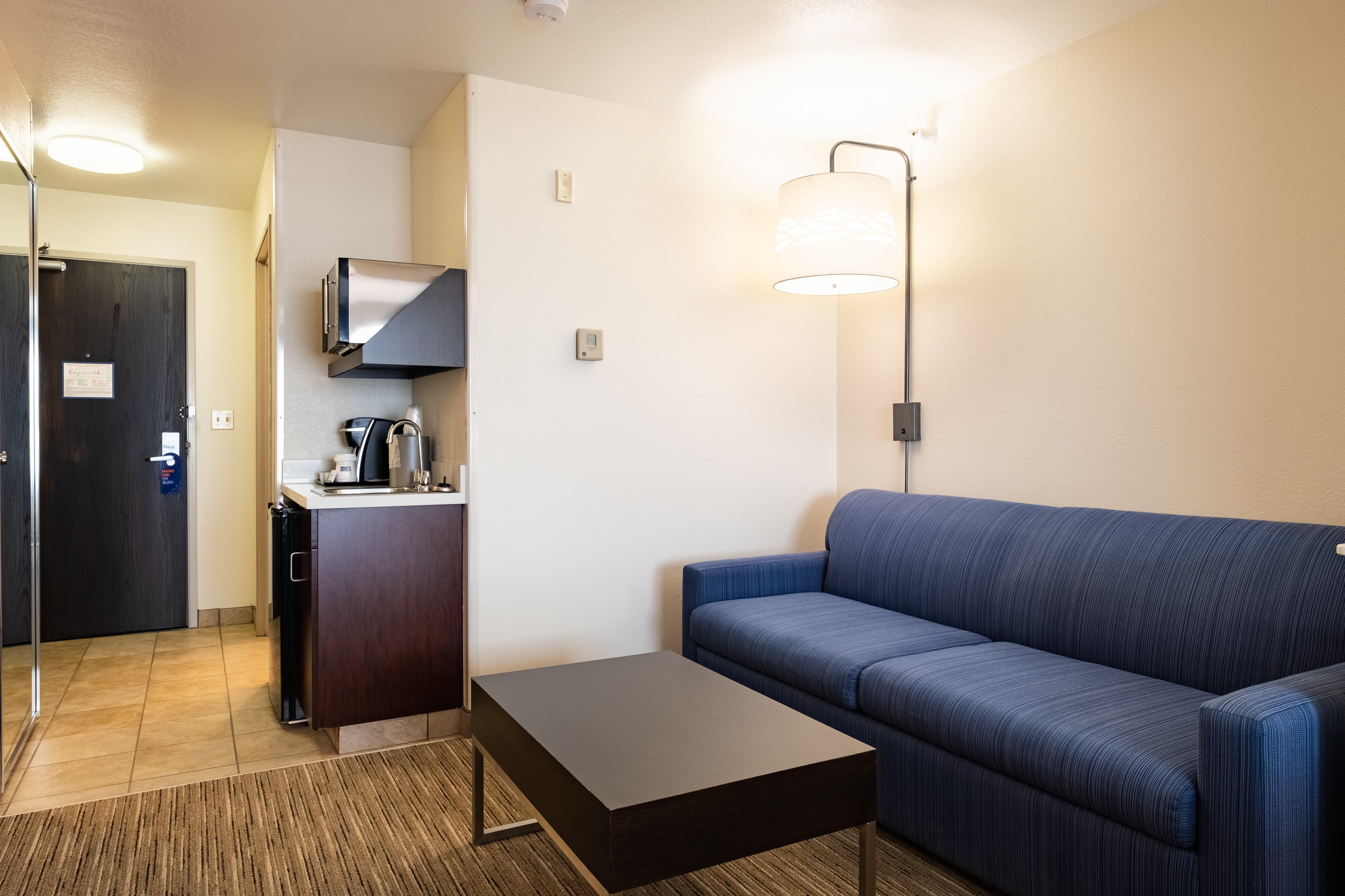 Holiday Inn Express Hotel & Suites Evanston By Ihg Екстериор снимка